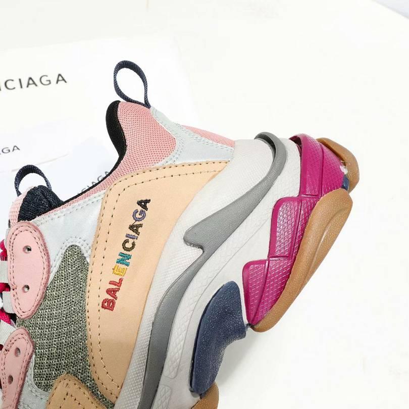 Men/Women Balenciaga Triple S Pink/Wheat Sneaker Item 6380400