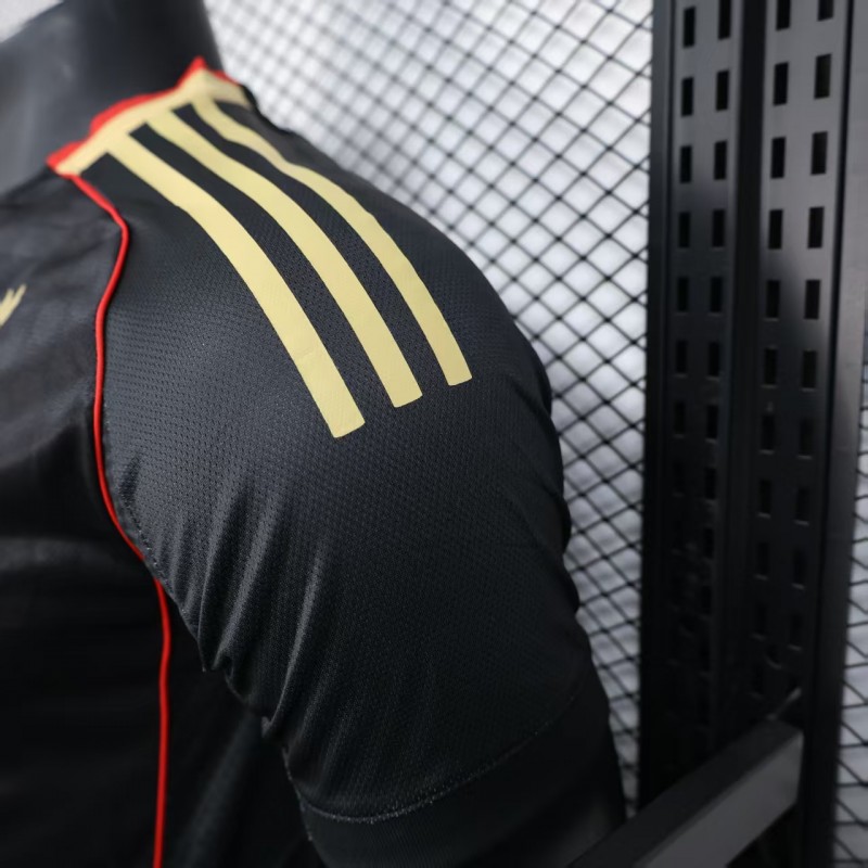 Player Version 25/26 Liverpool Third Black Jersey