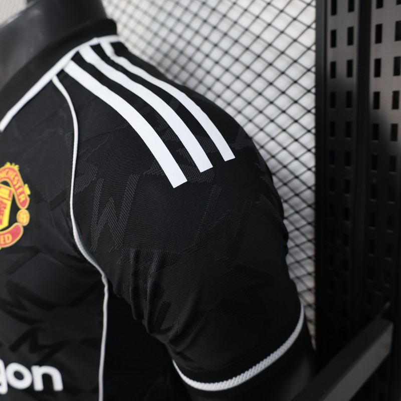 Player Version 25/26 Manchester United Black with Snapdragon Logo Design Jersey