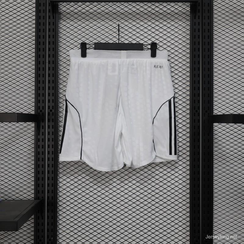 Player Version 25/26 Manchester United Home Shorts