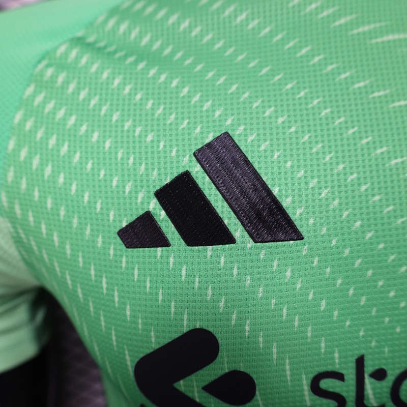 Player Version 25/26 Liverpool Green Goalkeeper Jersey
