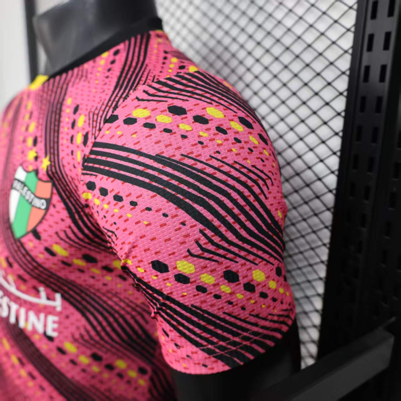 Player Version 25/26 CD Palestine Pink with Geometric Wave Pattern Jersey