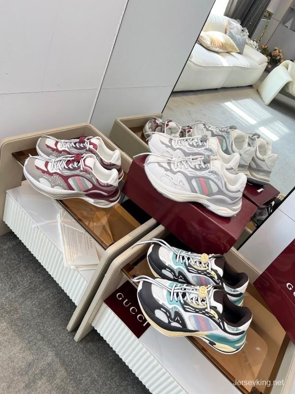 Gucci 2025/SS Series 2.0 Sneakers with Retro-Futuristic Design and Reflective Stripes - LY00460