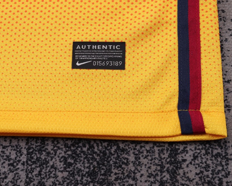 Retro Kids 12/13 FC Barcelona Away Jersey