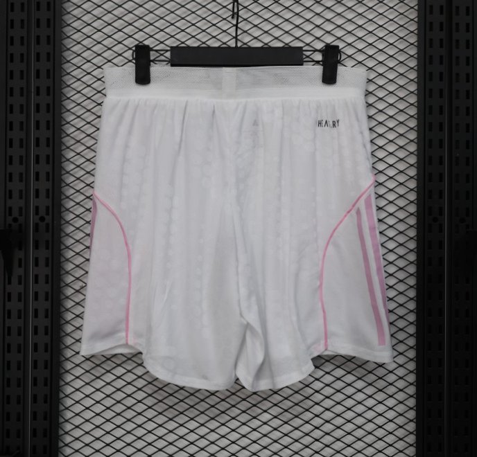 Player Version 25/26 Juventus Home Shorts