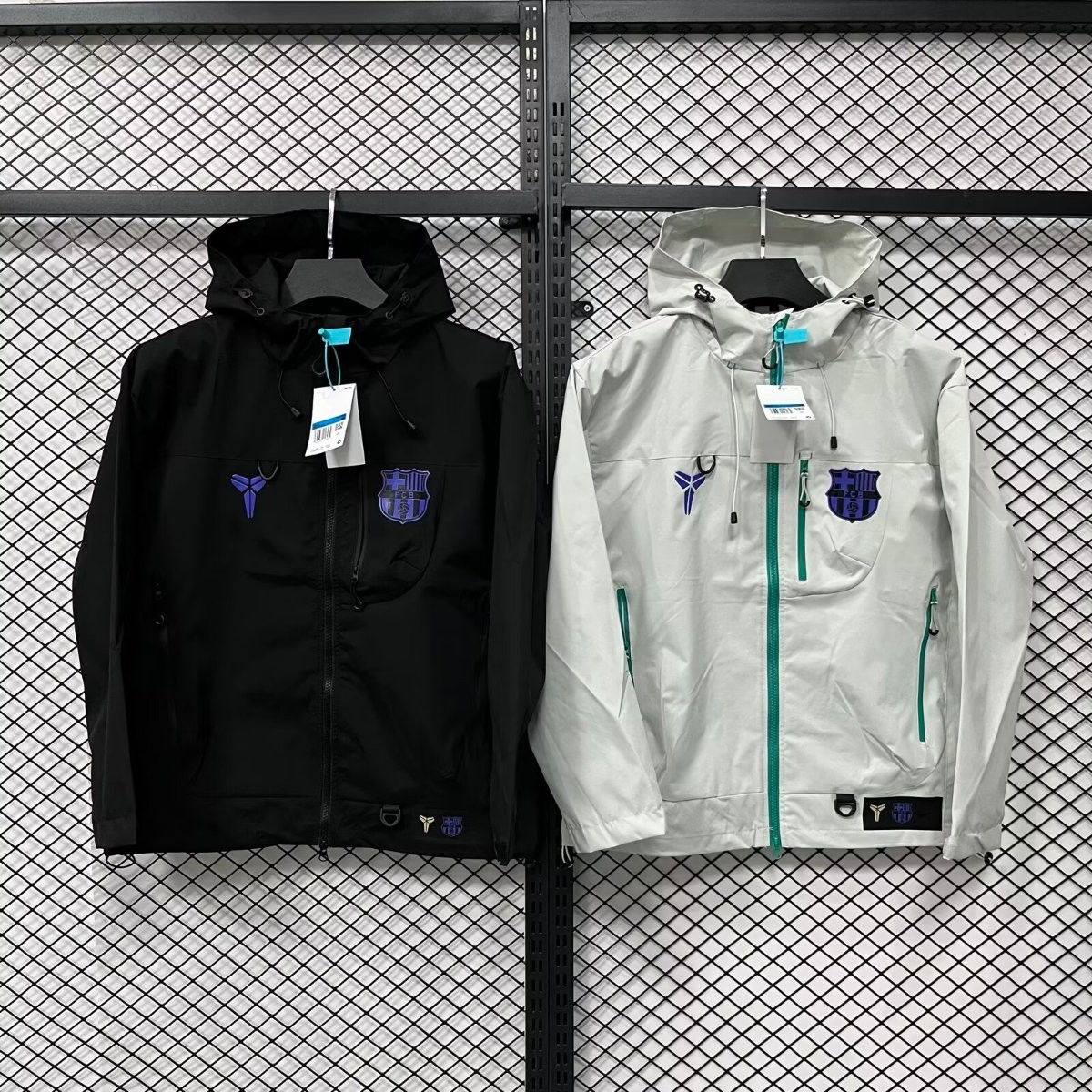 25/26 Barcelona Kobe Black/Cream Full Zipper Hoodie Windbreaker